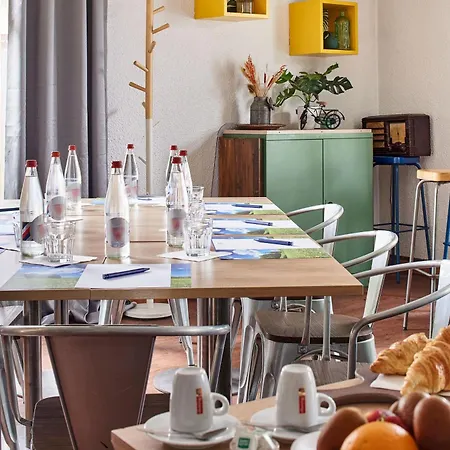 Kyriad Direct Le Bourget 2* Gonesse