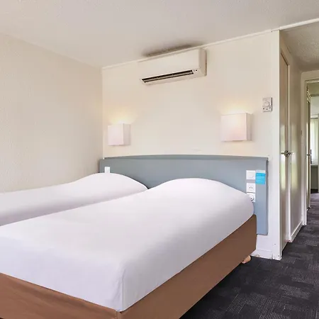 Hotell Kyriad Direct Le Bourget Gonesse