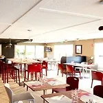 Kyriad Direct Le Bourget غونيس