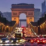 Kyriad Direct Le Bourget 2*