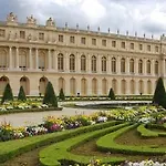 فندق Kyriad Direct Le Bourget