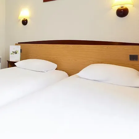 Kyriad Direct Le Bourget