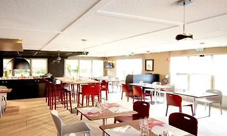 Kyriad Direct Le Bourget ゴネス