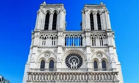 Kyriad Direct Le Bourget Hotel