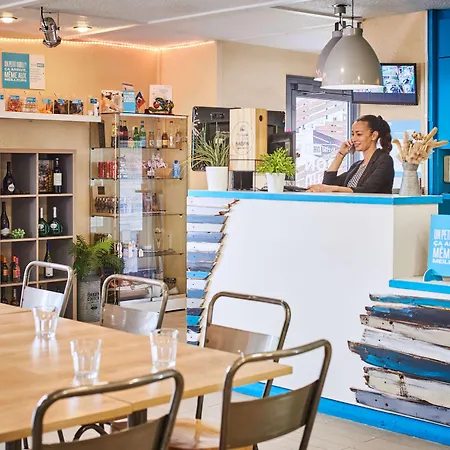 Kyriad Direct Le Bourget Hotel 2*