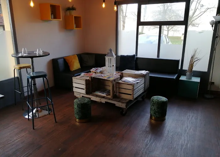 Otel Kyriad Direct Le Bourget